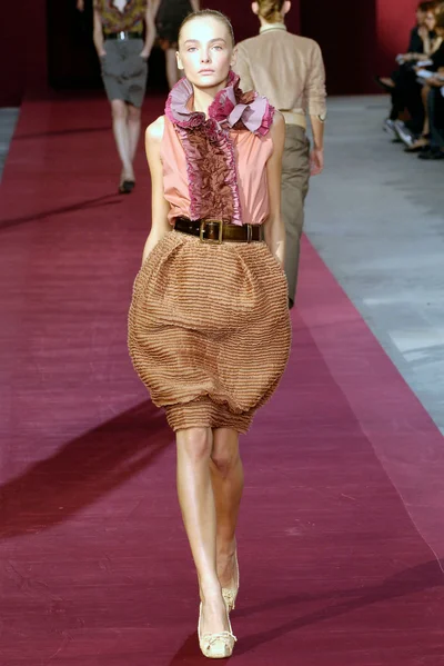 Look 12